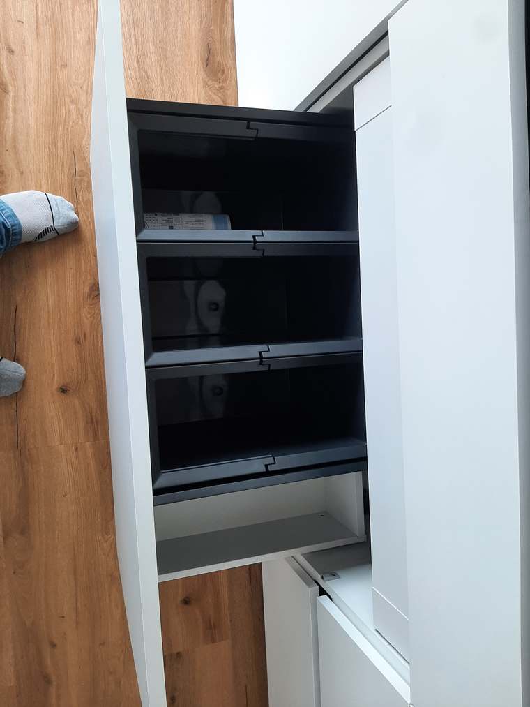 Výsuv se sortery na tříděný odpad